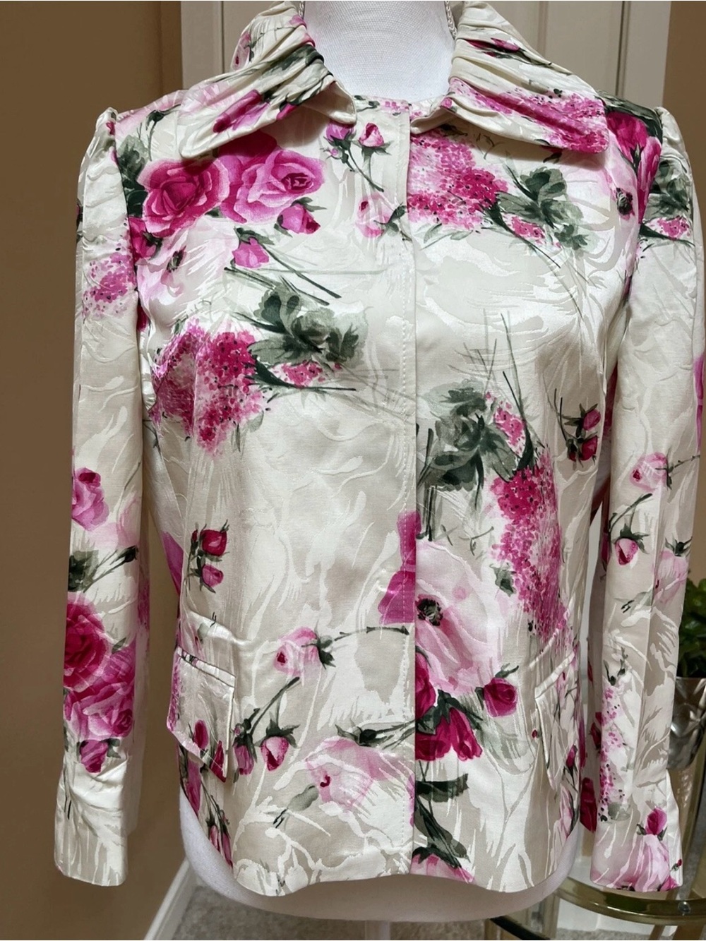 Dolce & Gabbana Floral Jacket Size 44 Ivory Pink $2450